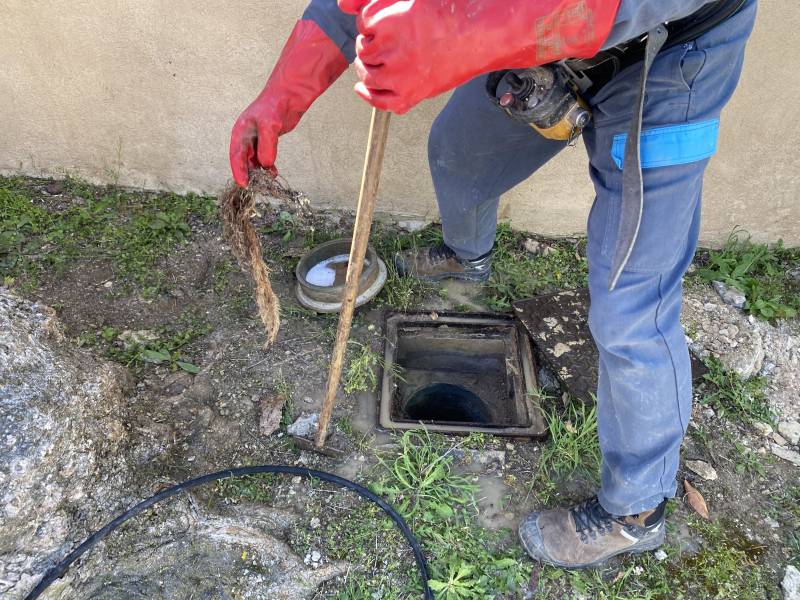 Intervention pour débouchage de canalisation pour une villa  sur Saint Cannat